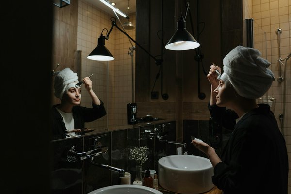 Quelles astuces pour assortir des foulards en soie avec des tenues casual?